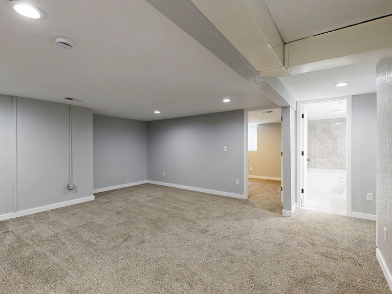 recessed lights per room